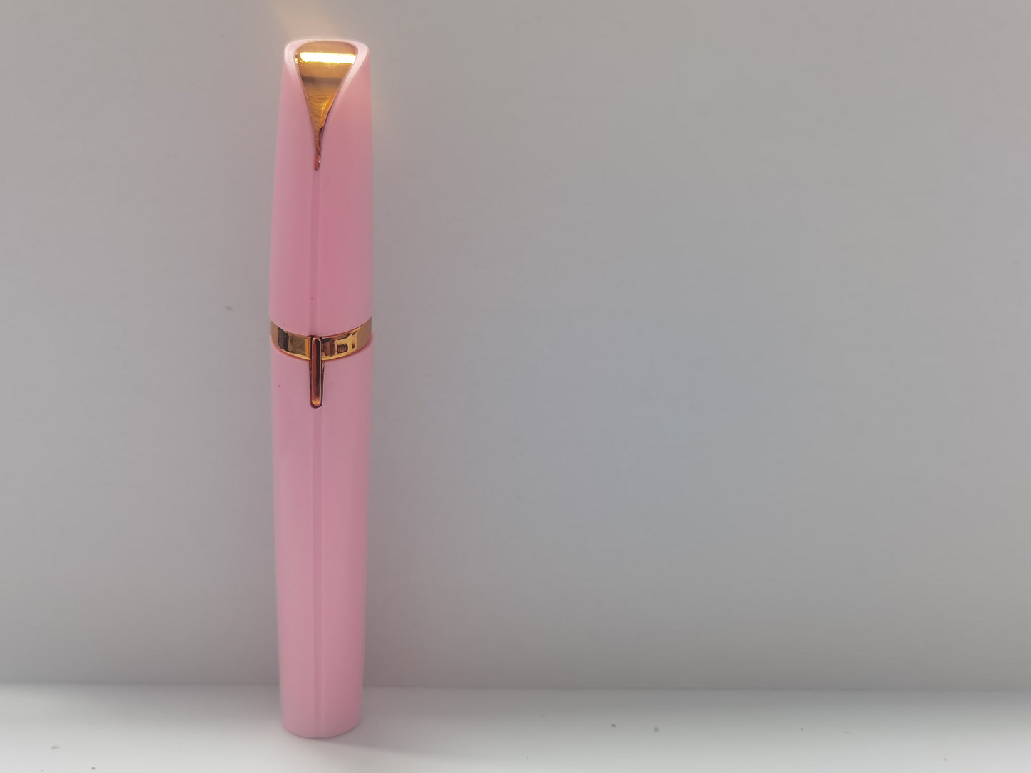 Luxiwav LED Eyebrow Hair Remover – Mini & Painless